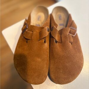 Berkinstock Women’s Boston Soft Footbed Clog - Size 39 (unworn)